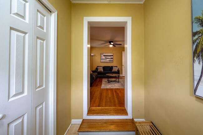 Foto del edificio - 1803 Heath St
