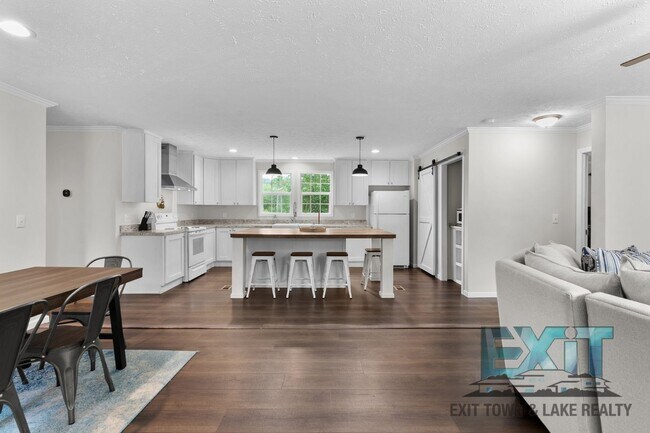 Foto del edificio - 3BR/2BA Rental in Tanglewood Shores with Golf, Pool & Lake Access