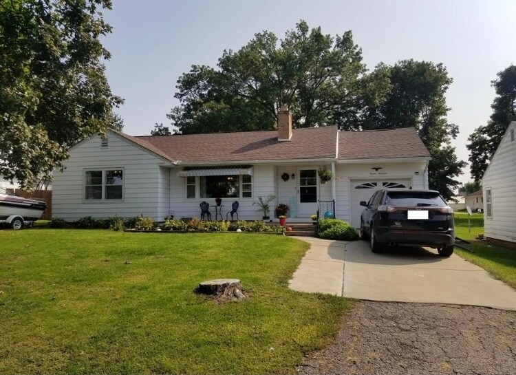 Primary Photo - 700 Walker Ave
