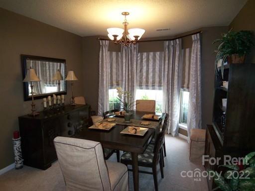 Foto del edificio - 6010 Kenmore Ln