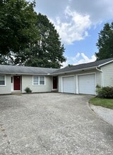 Building Photo - 939 Schrock Rd