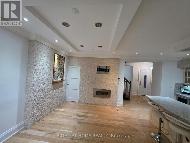 Photo du bâtiment - 154 Davisville Ave
