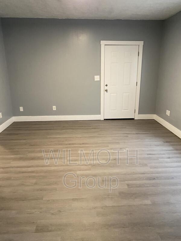 Foto del edificio - 3109 E St Joseph St