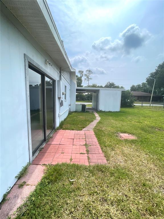 Foto del edificio - 5820 Patrick Ln