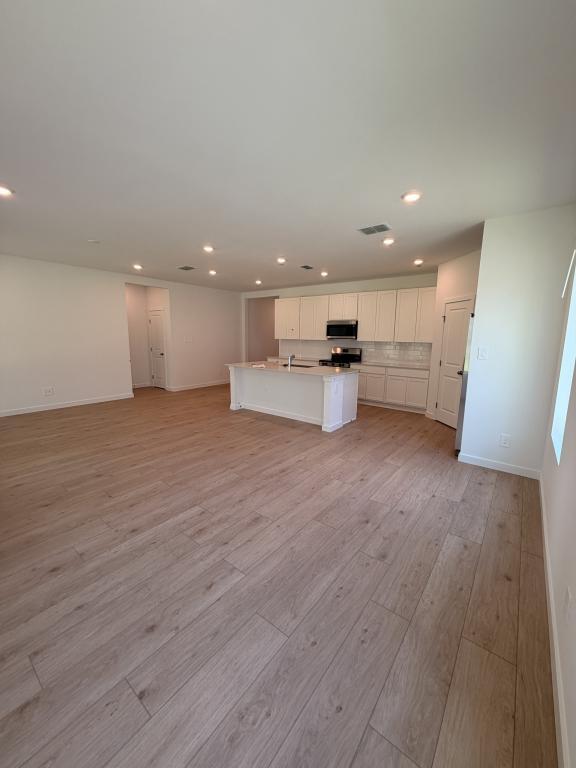Foto del edificio - 5063 Loggia Ln