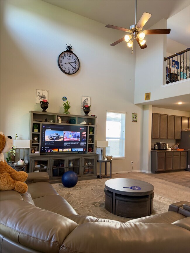 Foto del edificio - 15618 Eastern Meadowlark Wy