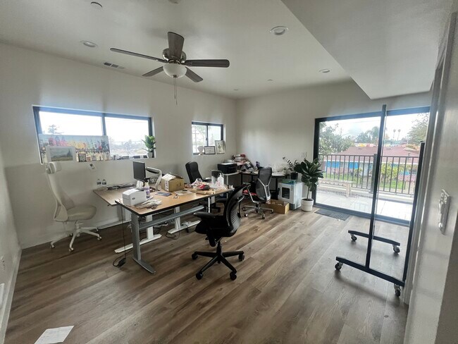 Foto del edificio - 397 N Murphy Ave