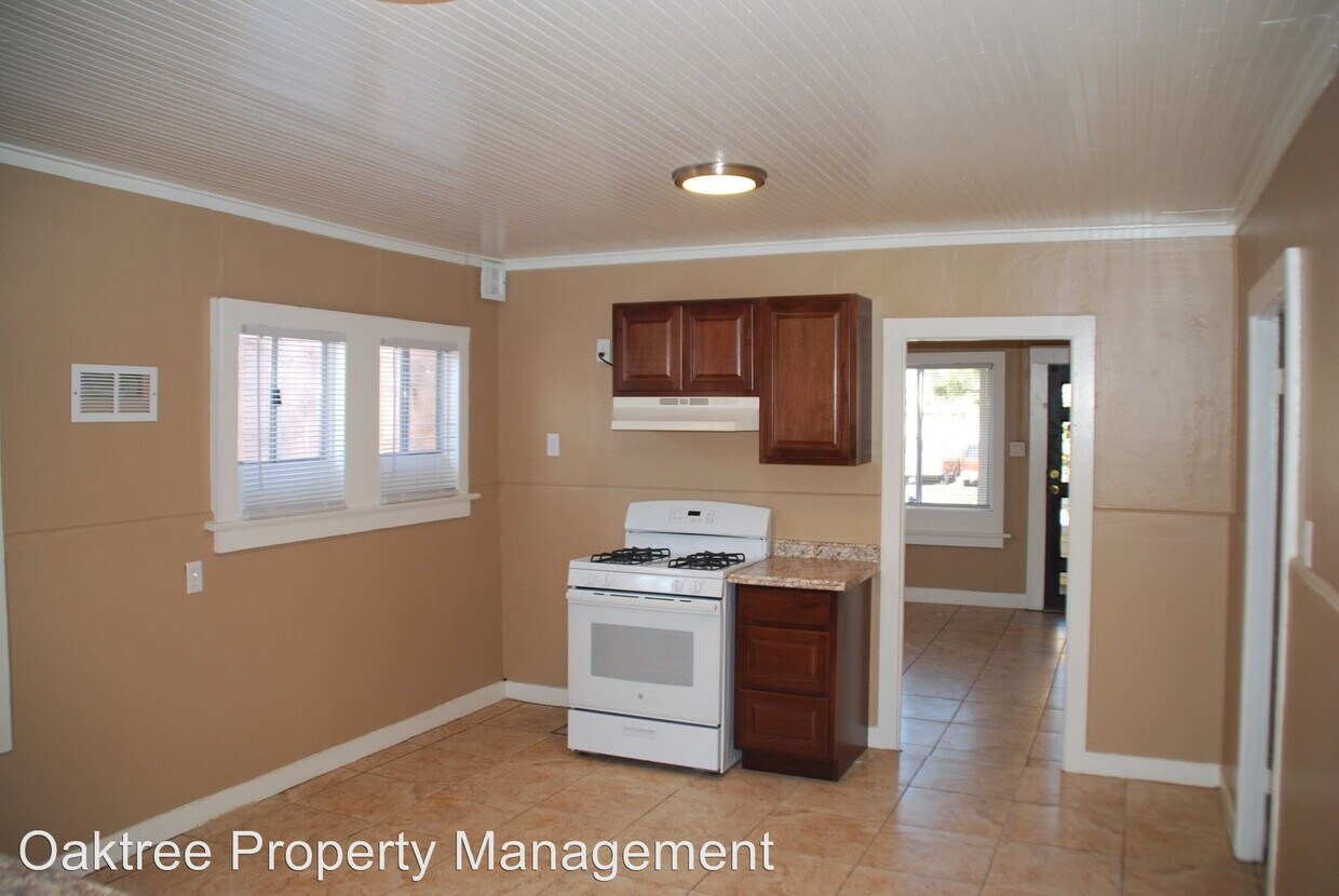 Primary Photo - 264-274 N Ventura Ave