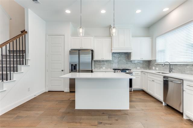 Foto principal - 6344 Oakbend Cir