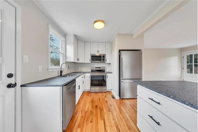 Foto del edificio - 1004 26th St SW