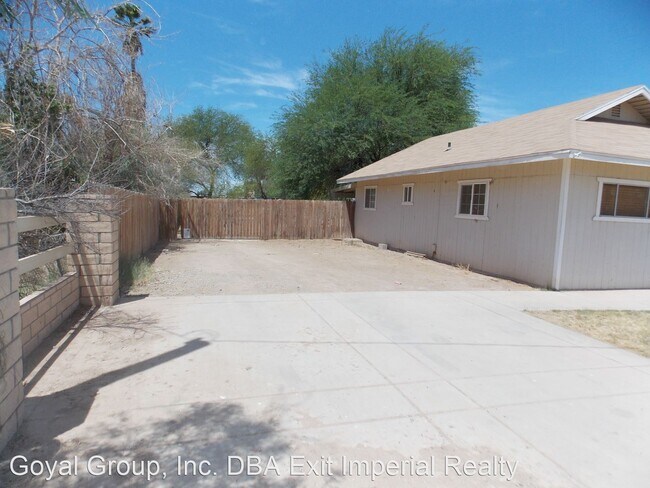 Building Photo - 2 br, 1 bath House - 2889 Nance Rd.