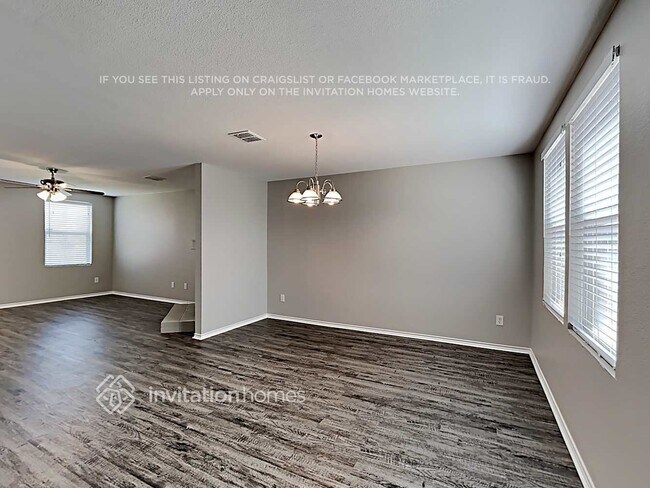 Foto del edificio - 1230 Sullivan Dr