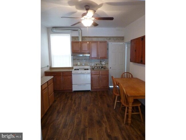Building Photo - 428 N 31st St