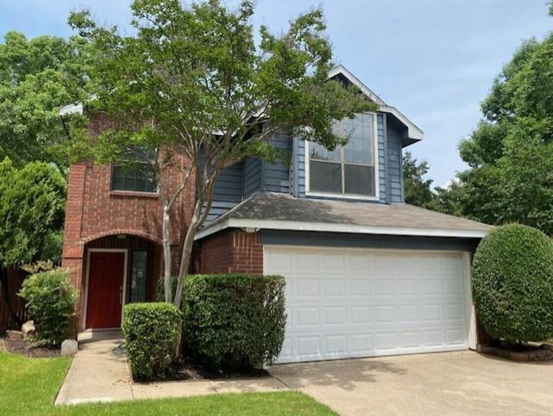 Foto principal - LOVELY 2 STORY IN GRAPEVINE! NOT EVEN 5 MI...