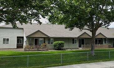 Building Photo - 661 S Burke Ave