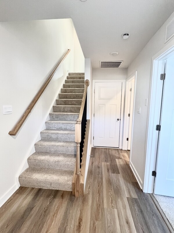 Foto del edificio - 529 Cooper St