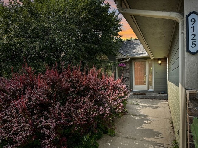 Building Photo - 9125 Prestwick Ct
