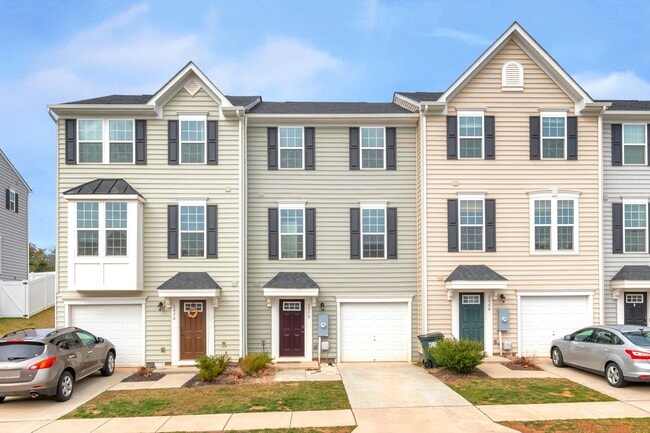 Photo - 2070 Elm Tree Ct Townhome