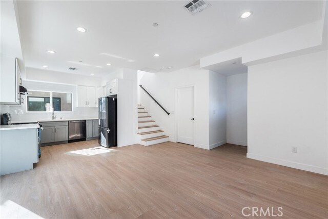 Foto del edificio - 5824 Craner Ave