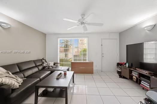 Foto del edificio - 7151 Miami Lakes Dr