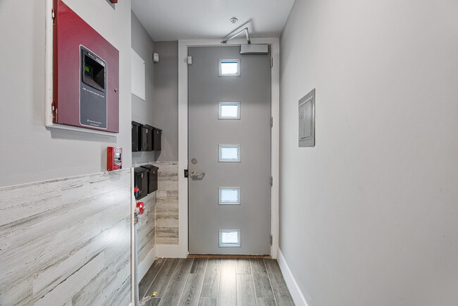Building Photo - Berks Reserve - Suites @The Reserve