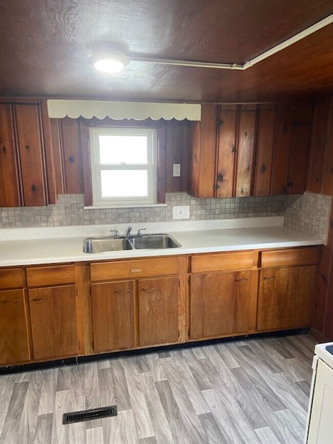 Foto del edificio - 2 bedroom house one block from City Park
