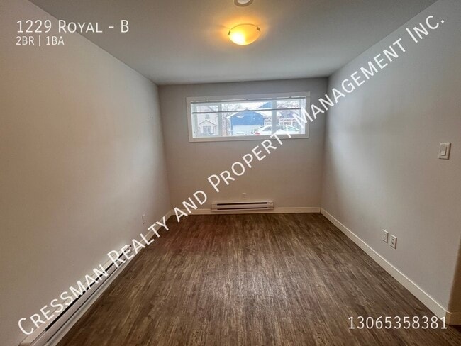 Building Photo - 2 Bed, 1 Bathroom Basement Suite!