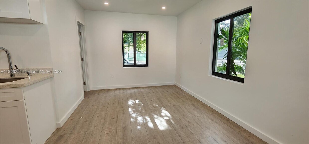 Foto del edificio - 955 NW 53rd St