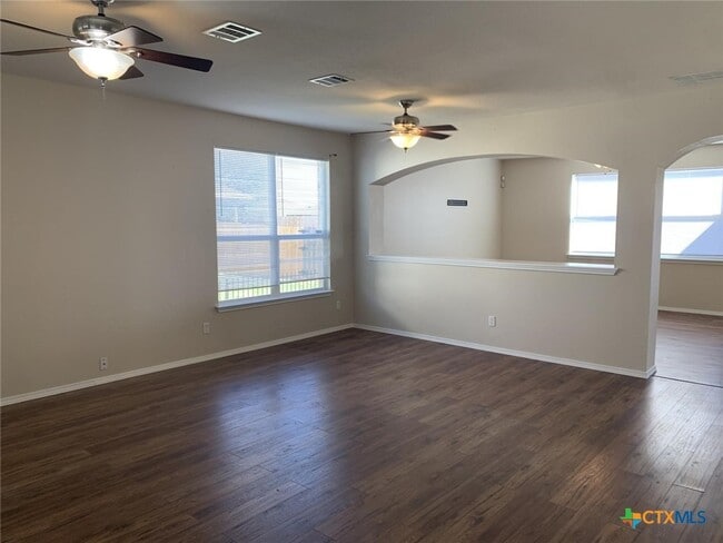 Building Photo - 5506 Bridgewood Dr