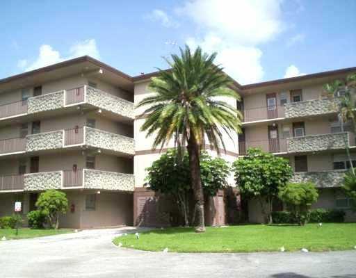 Foto del edificio - 5275 NW 10th Ct
