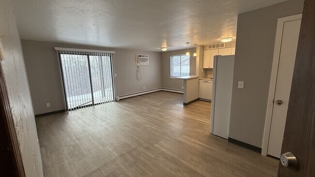 Foto del edificio - 2760 Humboldt Rd