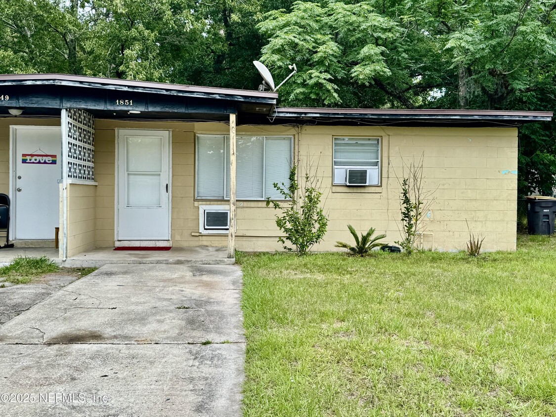 Foto principal - 1851 Doyon Ct