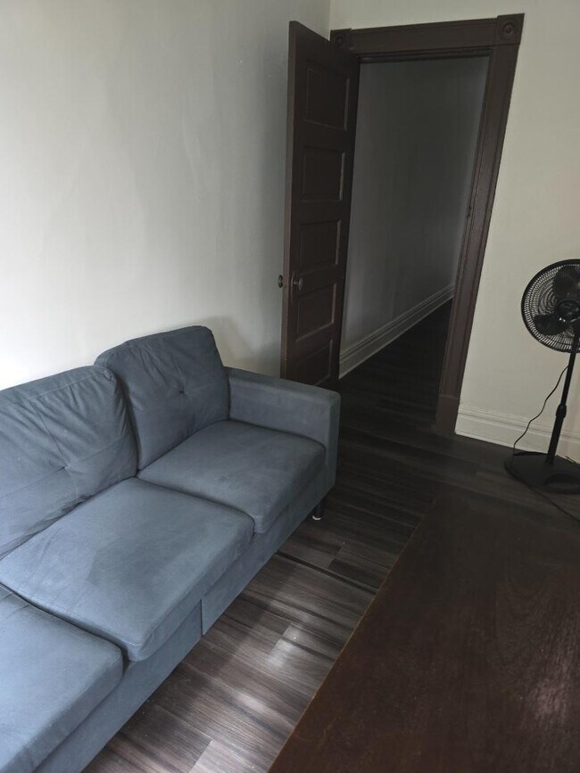 Foto del edificio - 5301 Alfred Ave