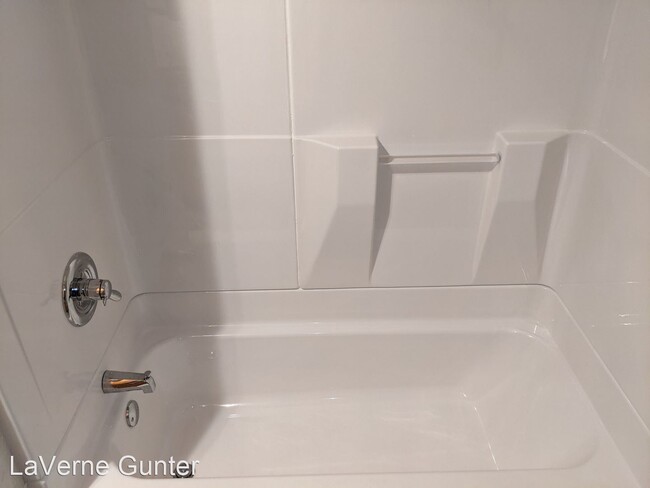 Foto del edificio - 4 br, 2 bath House - 6060 150th ave ne