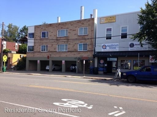 Primary Photo - 3262 California Ave SW