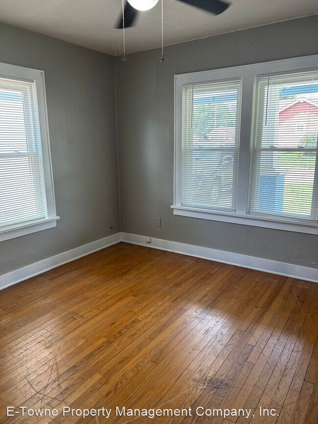 Building Photo - 2 br, 1 bath House - 557 N Davis