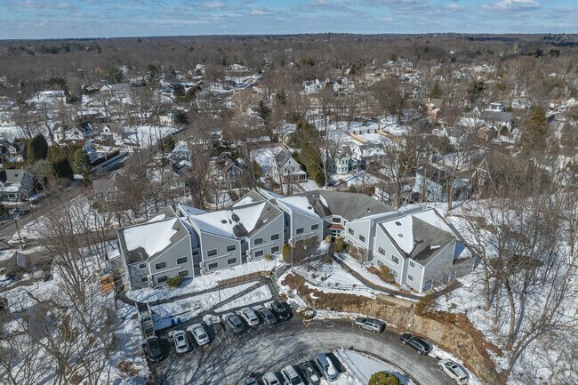 Building Photo - Hill Top Homes