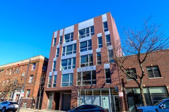 Building Photo - 4027 N Broadway