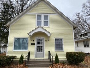 Building Photo - 1417 S 12th St