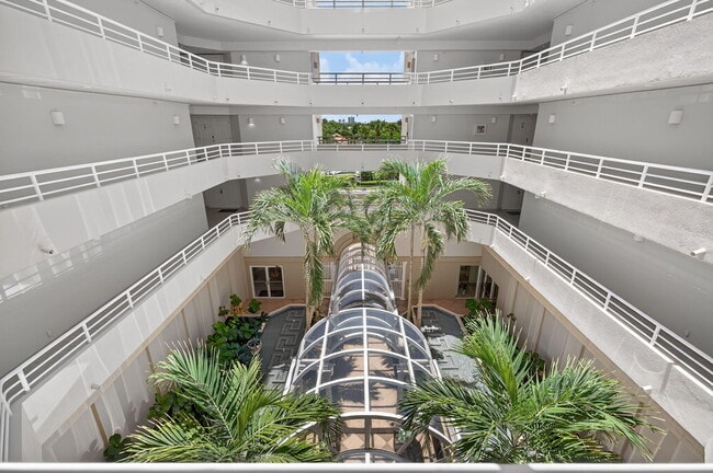 Building Photo - 176 Helios Dr