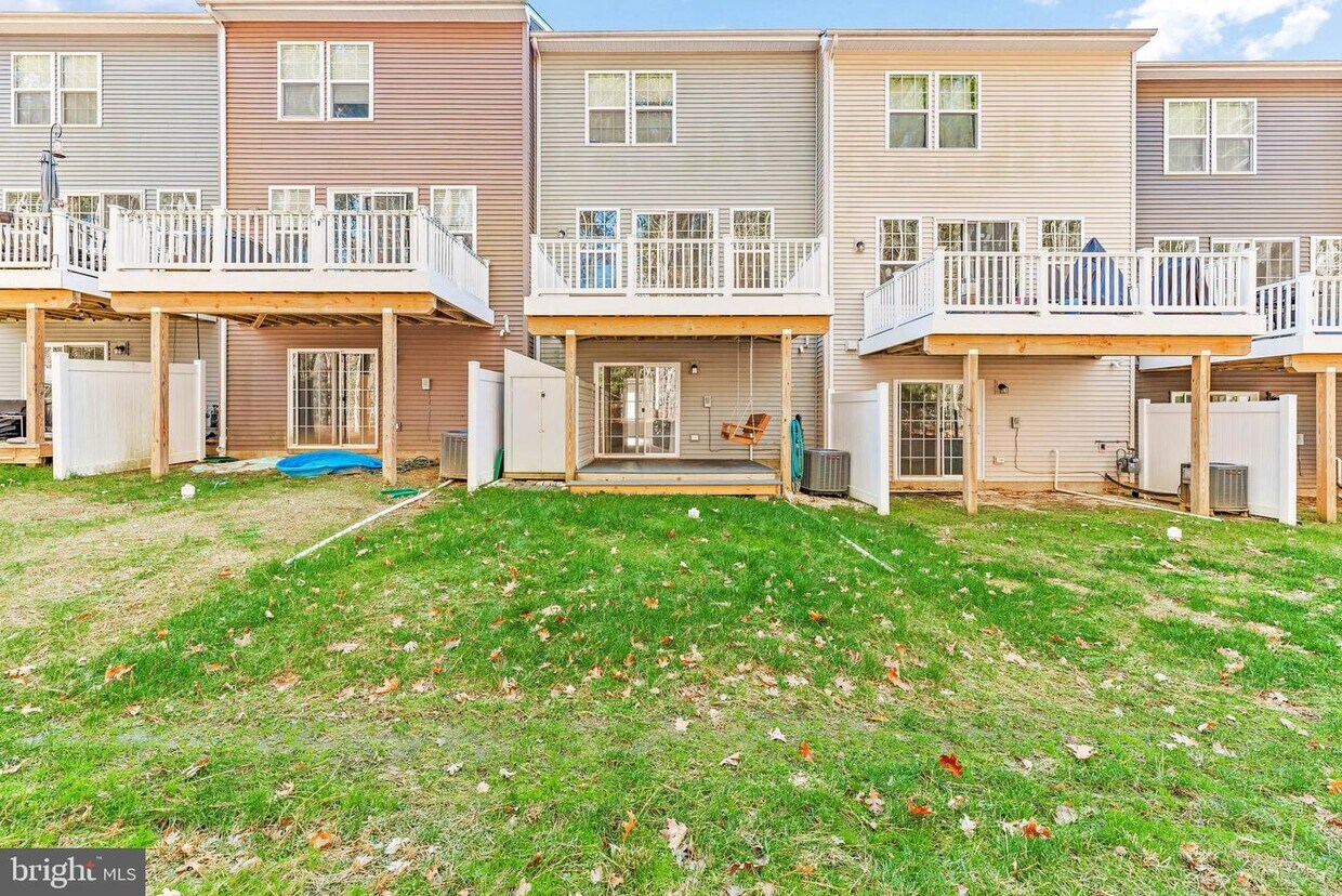 43858 Eucalyptus Way, CALIFORNIA, MD 20619 Townhome Rentals in