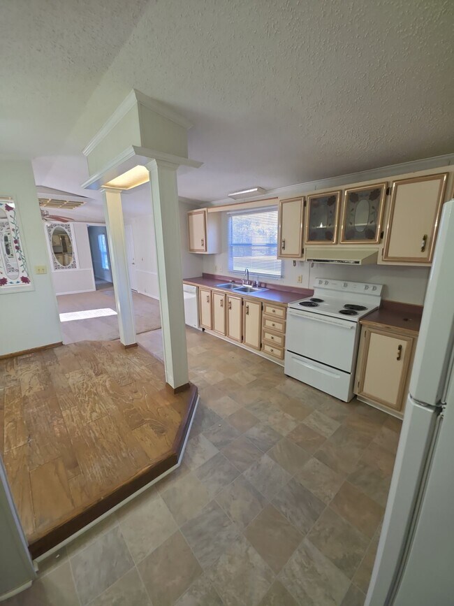 Foto del edificio - 2030 Wildwood Ct