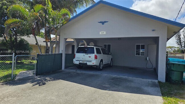 Foto del edificio - 117 NW 11th Ave