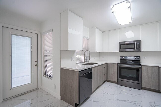 Foto del edificio - 5536 Eton Ct