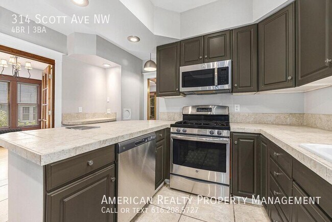 Foto del edificio - 314 Scott Ave NW