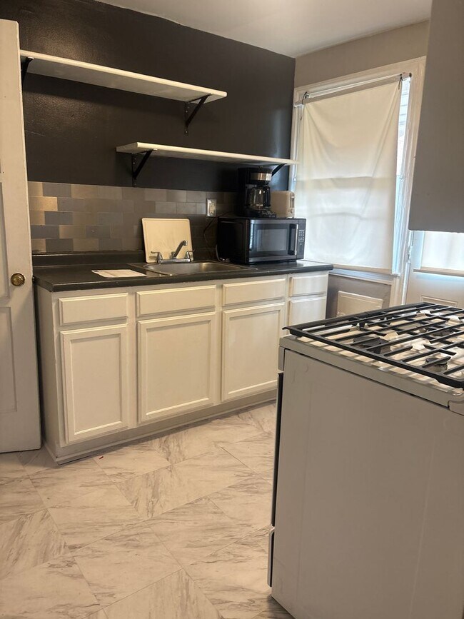 Foto del edificio - Okalona4070