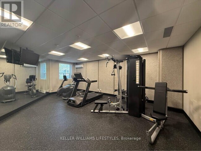 Building Photo - 600 Talbot St