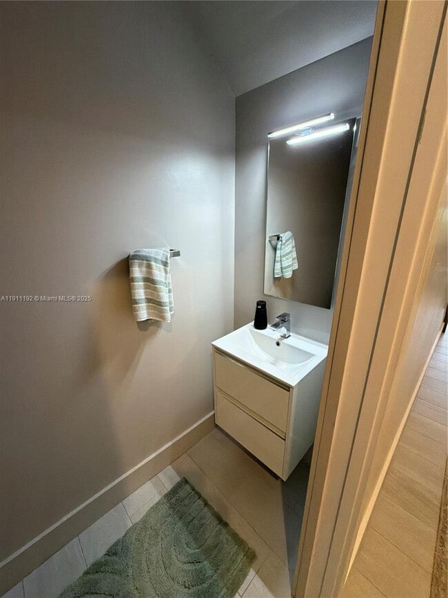 Foto del edificio - 913 NW 45th Terrace