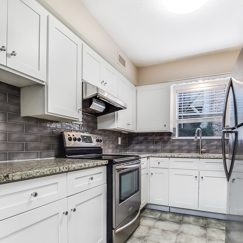 Foto principal - 3903 Hawthorne Ave