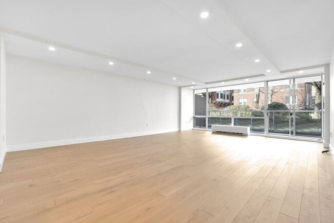 Building Photo - 45 Longwood Ave